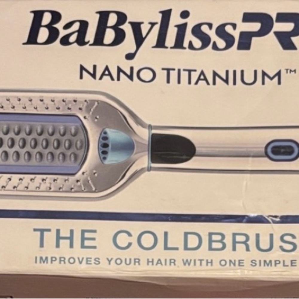BaByliss Nano Titanium The ColdBrush - White & Blue